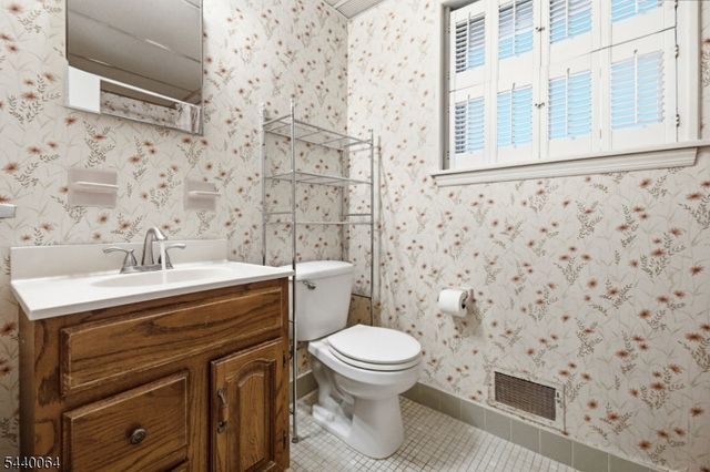 13 Ledgewood Rd, Mount Olive Twp., NJ 07836