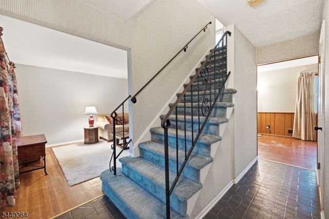 13 Ledgewood Rd, Mount Olive Twp., NJ 07836