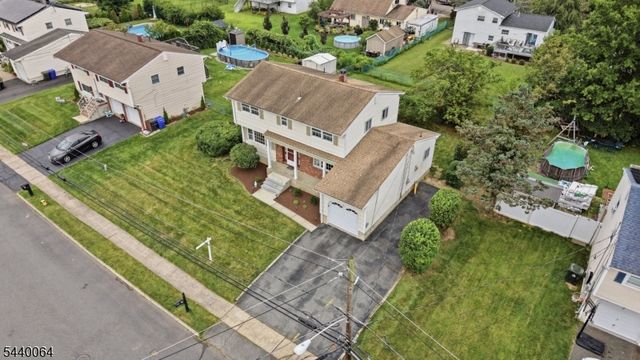 13 Ledgewood Rd, Mount Olive Twp., NJ 07836