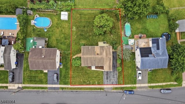 13 Ledgewood Rd, Mount Olive Twp., NJ 07836