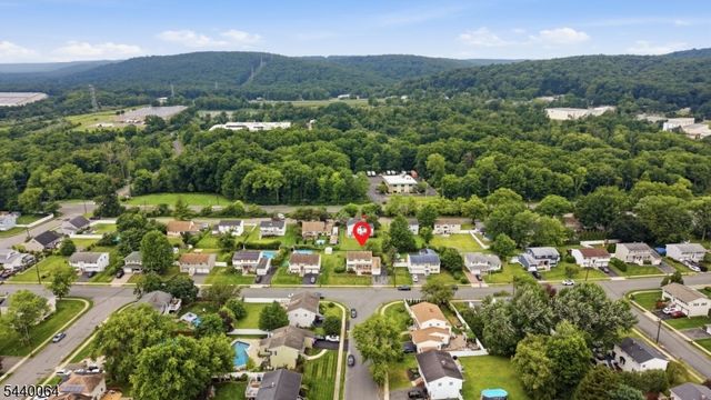 13 Ledgewood Rd, Mount Olive Twp., NJ 07836