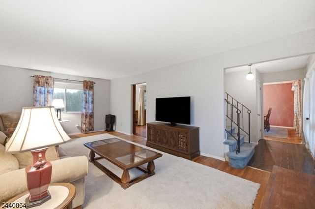 13 Ledgewood Rd, Mount Olive Twp., NJ 07836