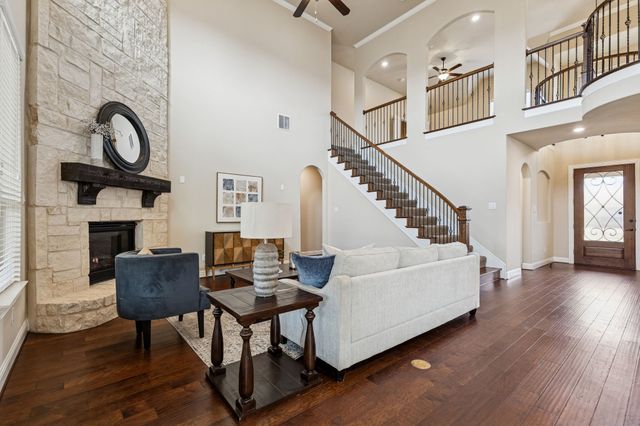 2813 Macquarie Street, Roanoke, TX 76262