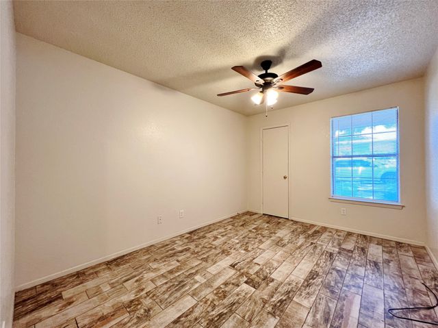 1110 S Rusk Street B, Weatherford, TX 76086