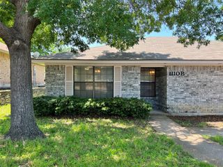 1110 S Rusk Street B, Weatherford, TX 76086