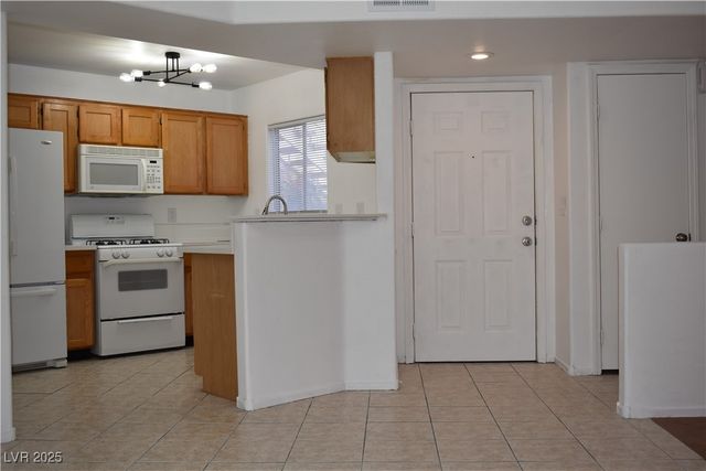 4555 SAHARA Avenue 106, Las Vegas, NV 89104