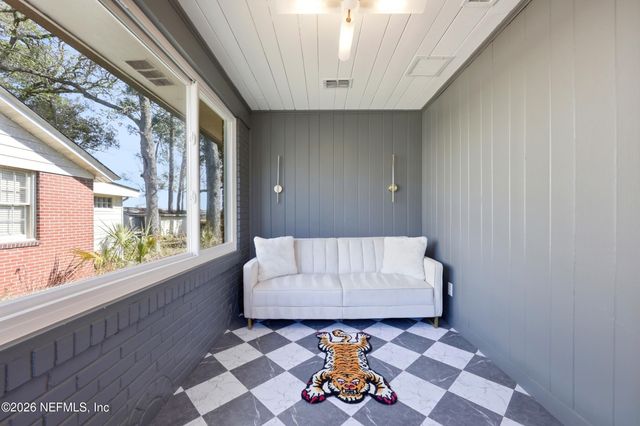 813 OLD HICKORY Road, Jacksonville, FL 32207