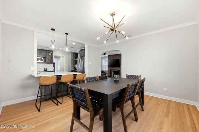 813 OLD HICKORY Road, Jacksonville, FL 32207