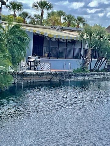 6364 Milk Wagon Ln 6364, Miami Lakes, FL 33014