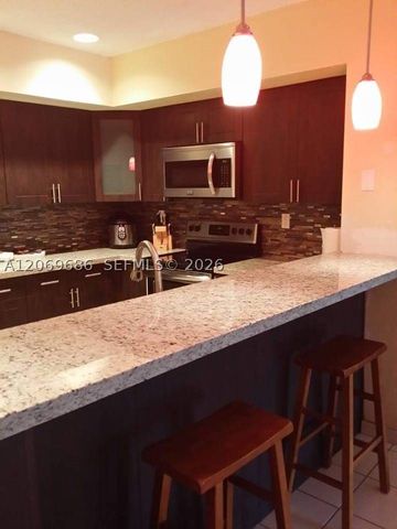 6364 Milk Wagon Ln 6364, Miami Lakes, FL 33014