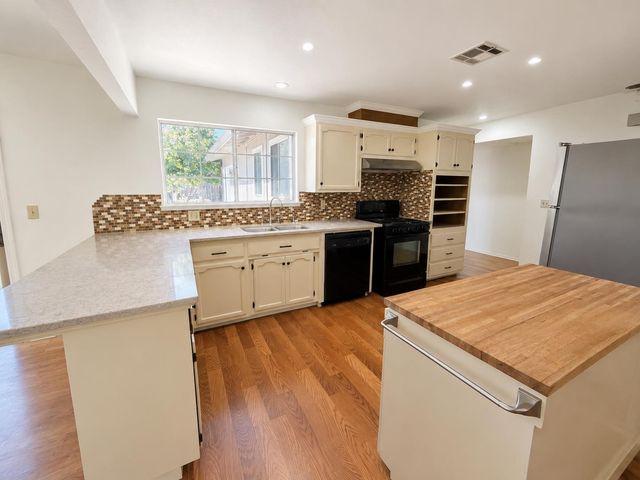 2428 Stanfield Dr, Stockton, CA 95209