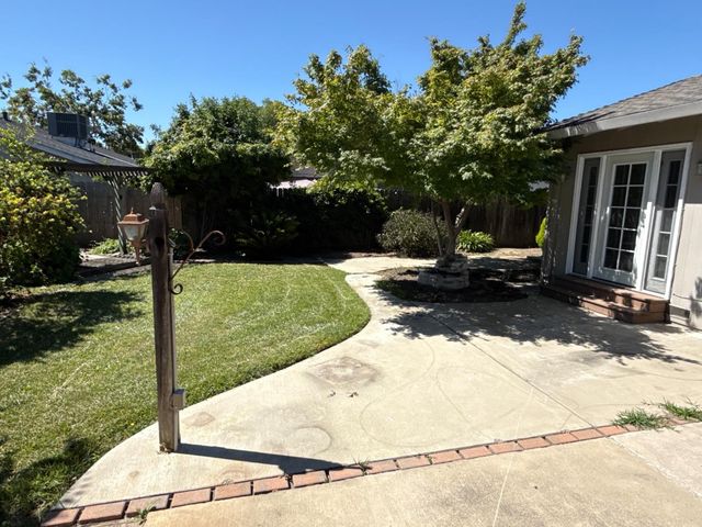 2428 Stanfield Dr, Stockton, CA 95209