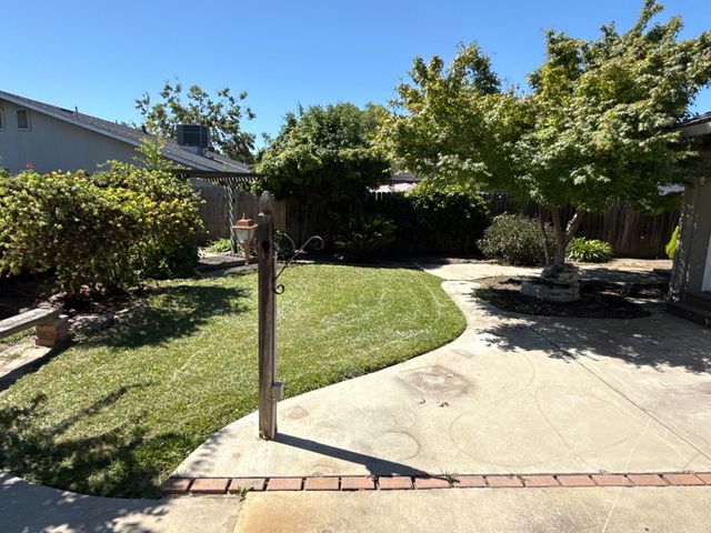 2428 Stanfield Dr, Stockton, CA 95209
