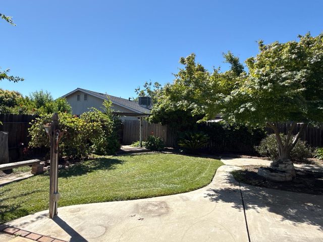 2428 Stanfield Dr, Stockton, CA 95209