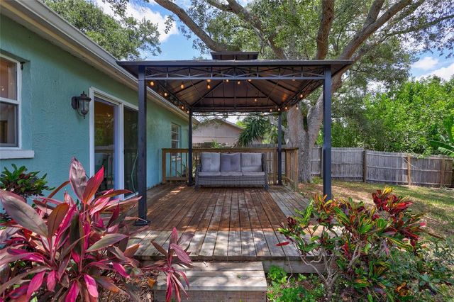 504 7TH STREET SE, Largo, FL 33771