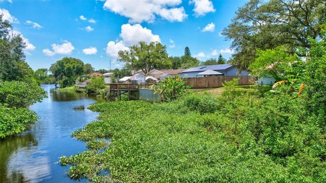 504 7TH STREET SE, Largo, FL 33771