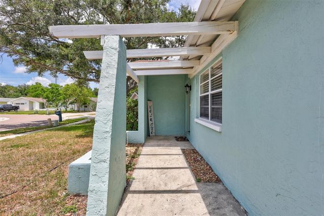 504 7TH STREET SE, Largo, FL 33771