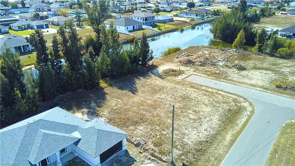 122 NE 9th ST, CAPE CORAL, FL 33909 — photo 4