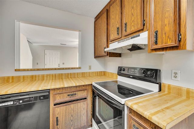 239 Broadway Street, St Simons Island, GA 31522