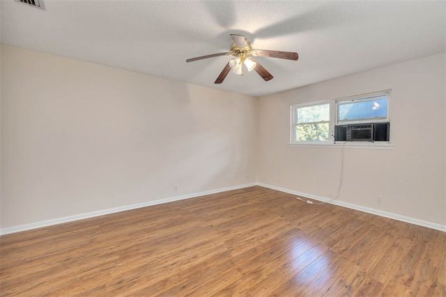 239 Broadway Street, St Simons Island, GA 31522