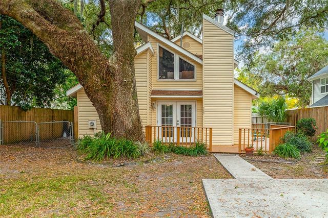 239 Broadway Street, St Simons Island, GA 31522