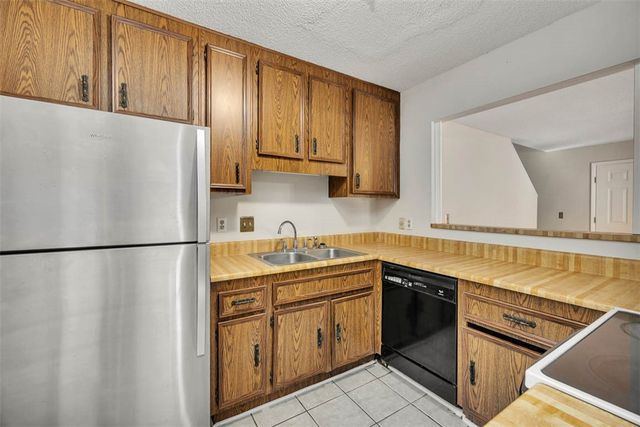 239 Broadway Street, St Simons Island, GA 31522