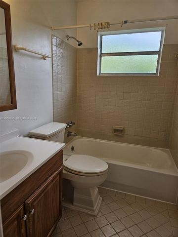 1008 NE 34th Court A, Oakland Park, FL 33334