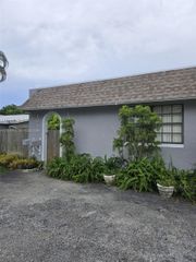 1008 NE 34th Court A, Oakland Park, FL 33334