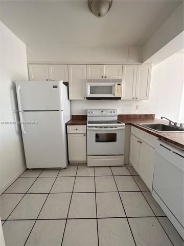 16465 NE 22nd Ave 618, North Miami Beach, FL 33160