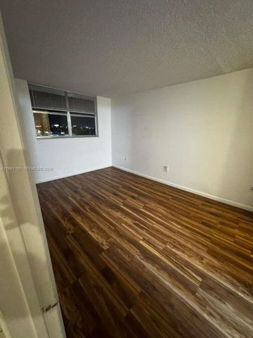 16465 NE 22nd Ave 618, North Miami Beach, FL 33160