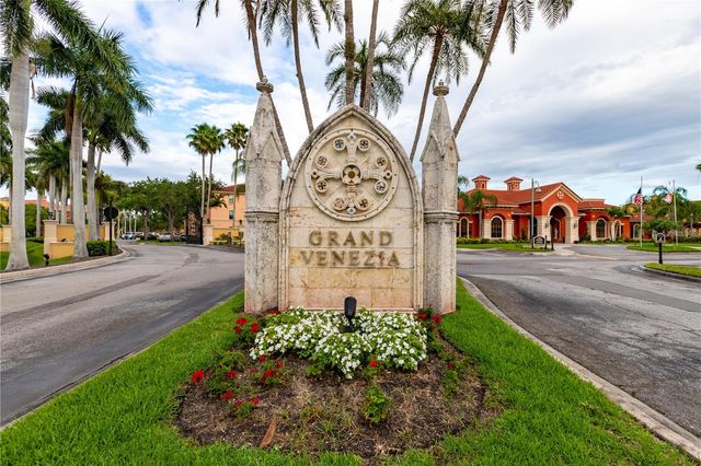 2724 VIA MURANO 639, Clearwater, FL 33764