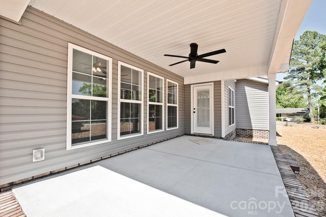 586 Wilhelm Place NE, Concord, NC 28025