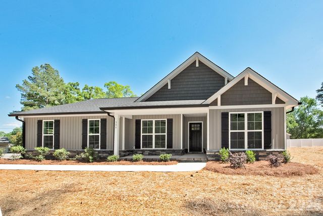 586 Wilhelm Place NE, Concord, NC 28025