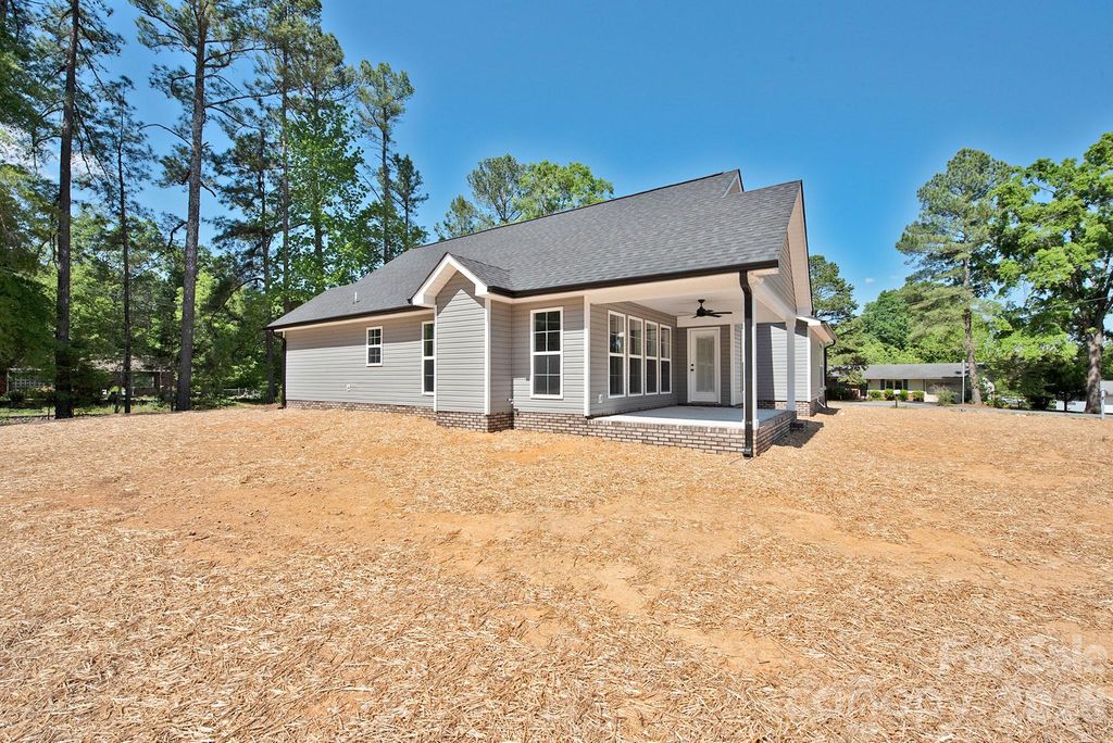 586 Wilhelm Place NE, Concord, NC 28025