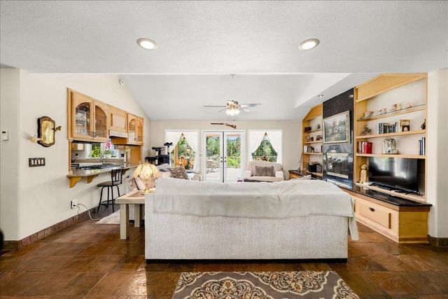6645 Blackhawk Ln, Foresthill, CA 95631