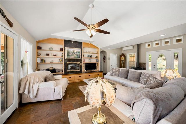 6645 Blackhawk Ln, Foresthill, CA 95631