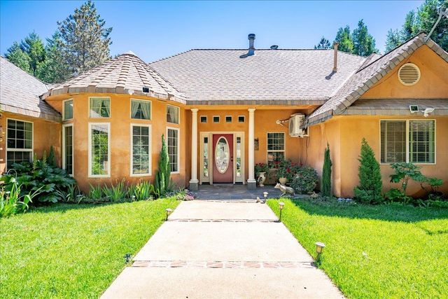 6645 Blackhawk Ln, Foresthill, CA 95631