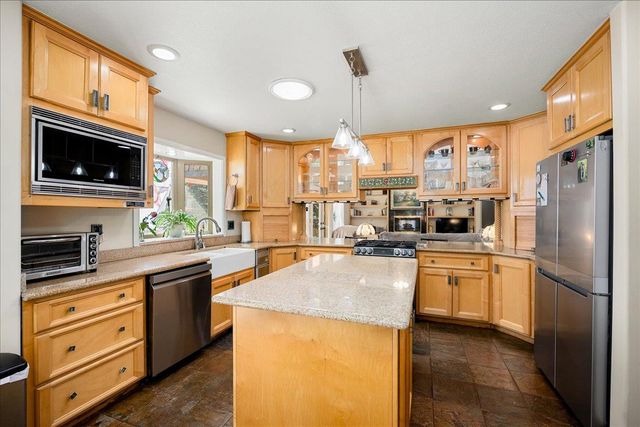 6645 Blackhawk Ln, Foresthill, CA 95631
