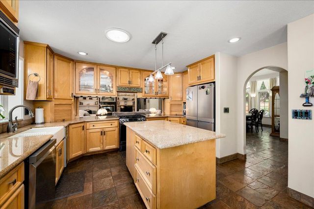 6645 Blackhawk Ln, Foresthill, CA 95631