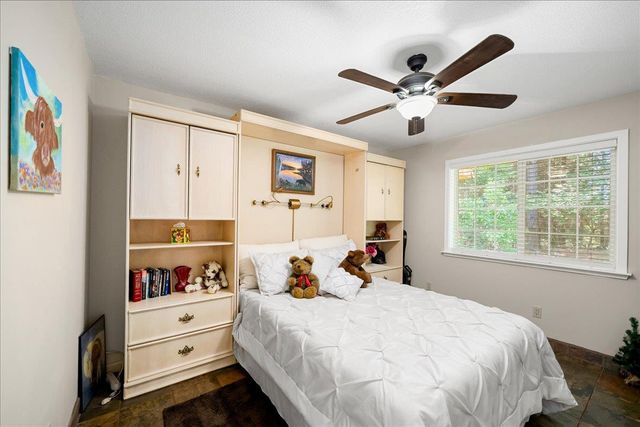 6645 Blackhawk Ln, Foresthill, CA 95631