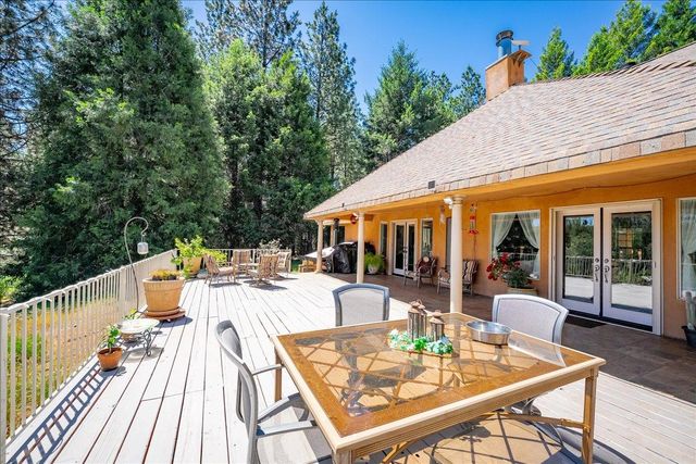 6645 Blackhawk Ln, Foresthill, CA 95631