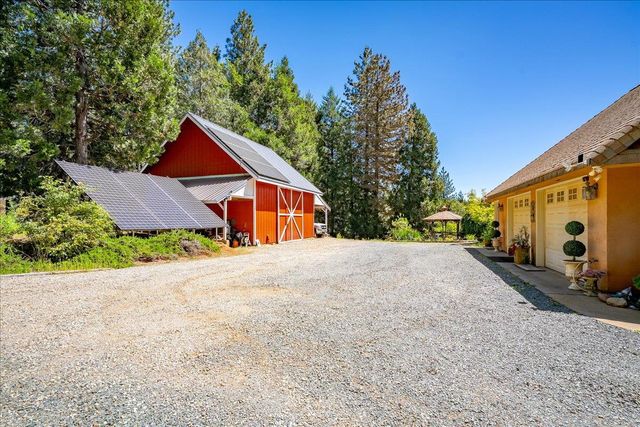 6645 Blackhawk Ln, Foresthill, CA 95631