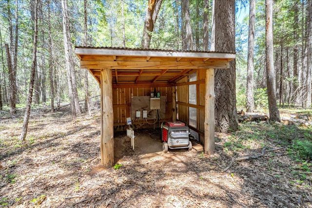 6645 Blackhawk Ln, Foresthill, CA 95631