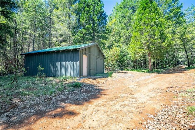 6645 Blackhawk Ln, Foresthill, CA 95631