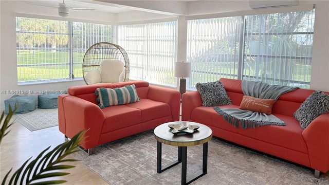 210 Banyan Dr, Port St. Lucie, FL 34952