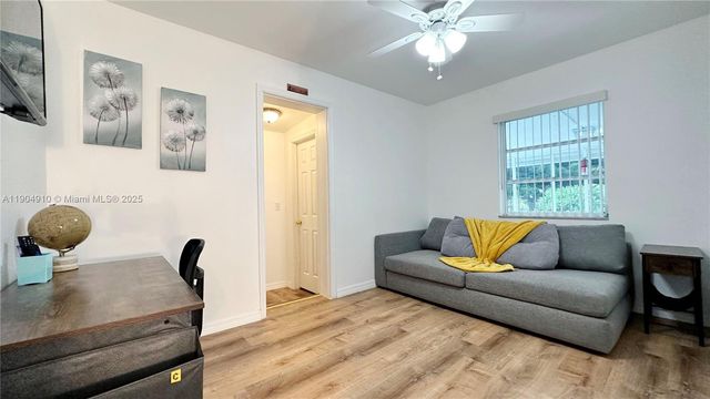 210 Banyan Dr, Port St. Lucie, FL 34952