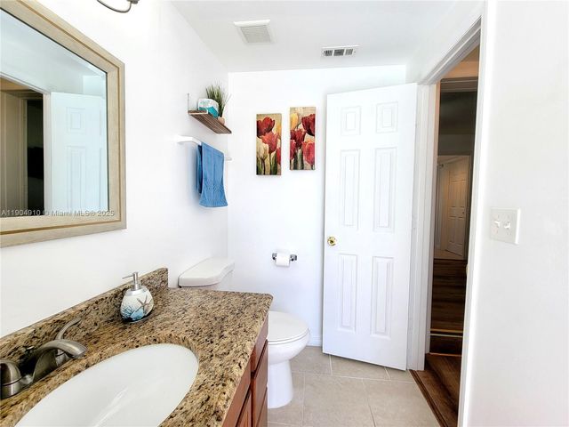 210 Banyan Dr, Port St. Lucie, FL 34952