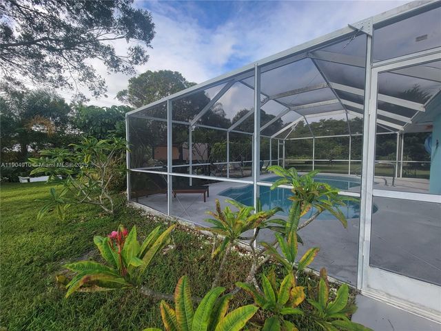 210 Banyan Dr, Port St. Lucie, FL 34952