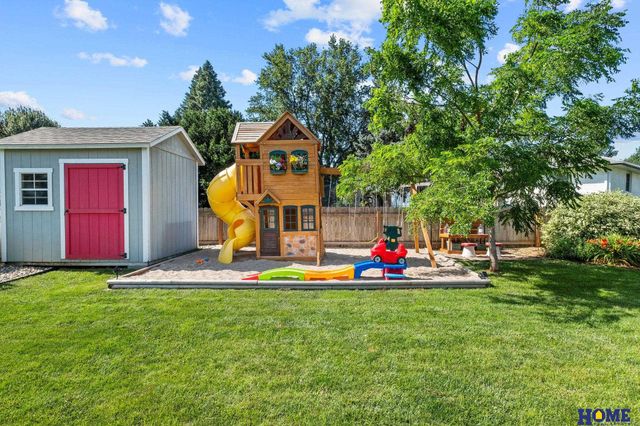 7441 Lexington Avenue, Lincoln, NE 68505