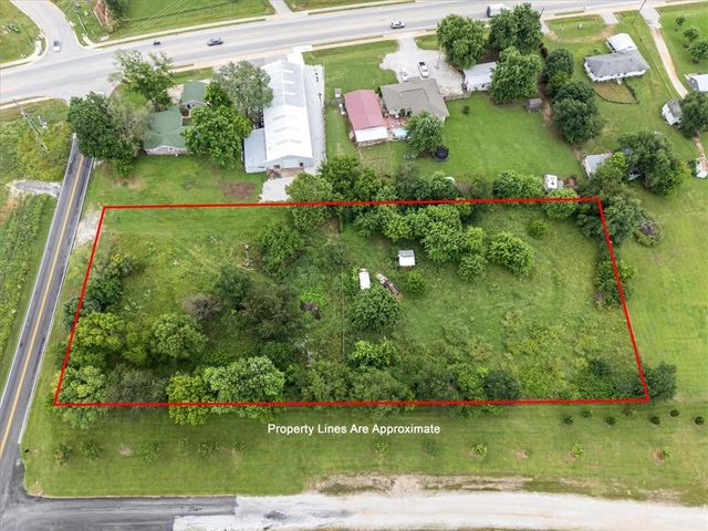 903 McClure Avenue, Lowell, AR 72745